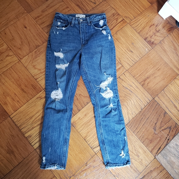 Abercrombie & Fitch Denim - Abercrombie & Fitch High Rise Mom Jeans distressed - size 25